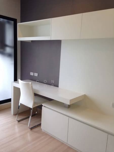 Urbano Absolute Sathon-Taksin, Bangkok, 345 Charoen Nakhon 14/2 Alley, Khlong Ton Sai, Khlong San, Bangkok, 1 Bedroom, 38 sqm, Condo For Rent, by Connex Property, 500376019 - DDproperty.com