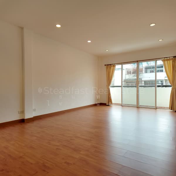 ทาวน์เฮ้าส์ ซอยสาธุประดิษฐ์ 26, Bangkok, Bang Pong Pang, Yan Nawa, Bangkok, 2 Bedrooms, 250 sqm, Townhouse For Rent, by ธนภัทร ไทยจินดา, 500376028 - DDproperty.com