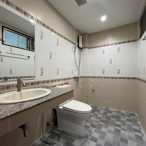 ทาวน์เฮ้าส์ ซอยสาธุประดิษฐ์ 26, Bangkok, Bang Pong Pang, Yan Nawa, Bangkok, 2 Bedrooms, 250 sqm, Townhouse For Rent, by ธนภัทร ไทยจินดา, 500376028 - DDproperty.com
