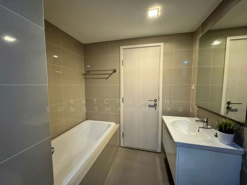 Maestro 39, Bangkok, Sukhumvit Road, Khlong Tan Nua, Watthana, Bangkok, 2 Bedrooms, 51 sqm, Condo For Rent, by Ratchanon Songthammakul, 500376042 - DDproperty.com