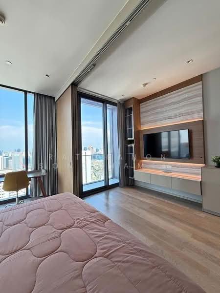 ASHTON Silom, Bangkok, 166 Silom Road, Bang Rak, Bangkok, 1 Bedroom, 36 sqm, Condo For Rent, by Ratchanon Songthammakul, 500376070 - DDproperty.com