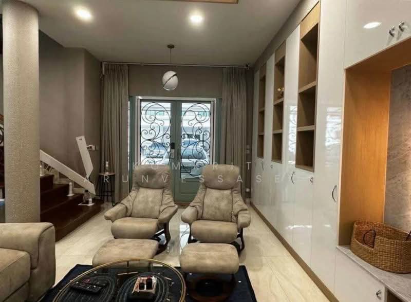 undefined, Bangkok, Chong Nonsi, Yan Nawa, Bangkok, 4 Bedrooms, 480 sqm, Townhouse For Rent, by Komkrit Arunvessased , 500376090 - DDproperty.com