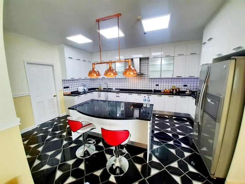 Baan Sathorn Chao Phraya, Bangkok, 931 Charoen Nakhon 15 A Alley, Khlong Ton Sai, Khlong San, Bangkok, 3 Bedrooms, 235 sqm, Condo For Rent, by Achaya Nithipanyawong, 500376092 - DDproperty.com