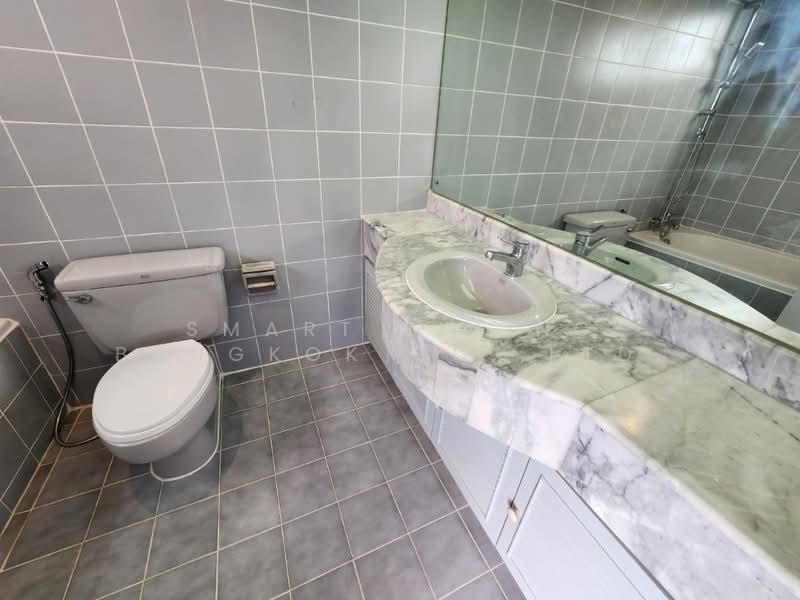 Saichol Mansion, Bangkok, 1349/1-208 Charoennakorn Road, Bang Lam Phu Lang, Khlong San, Bangkok, 4 Bedrooms, 339 sqm, Condo For Rent, by Smart Living Bangkok Co.,Ltd., 500376102 - DDproperty.com
