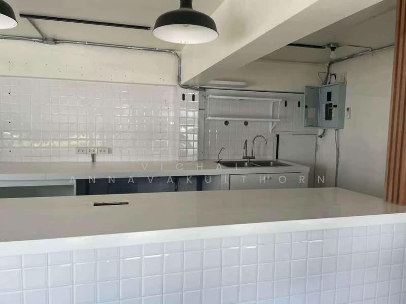 Anchan Cafe, Bangkok, Jom Phon, Chatuchak, Bangkok, , 500 sqm, Shophouse For Rent, by Vichai Annavakulthorn, 500376111 - DDproperty.com