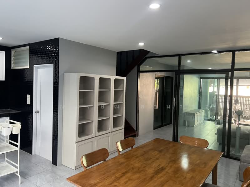 Sirikham Village, Samut Prakan, Samrong Nua, Muang Samut Prakarn, Samut Prakan, 3 Bedrooms, 170 sqm, Townhouse For Rent, by กาณกฤษณ์ สามารถ, 500376177 - DDproperty.com