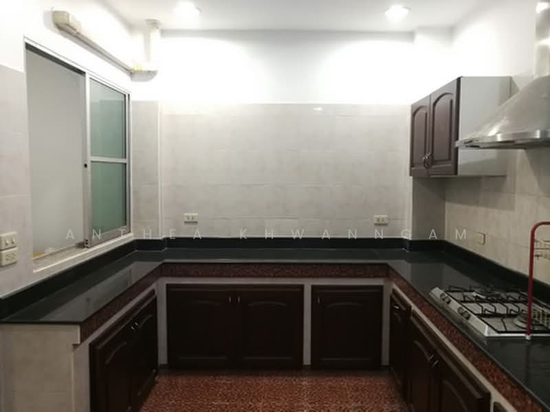 4-BR Townhouse, Bangkok, Bang Klo, Bang Kho Laem, Bangkok, 4 Bedrooms, 286 sqm, Townhouse For Sale, by Anthea Khwanngam, 500376228 - DDproperty.com