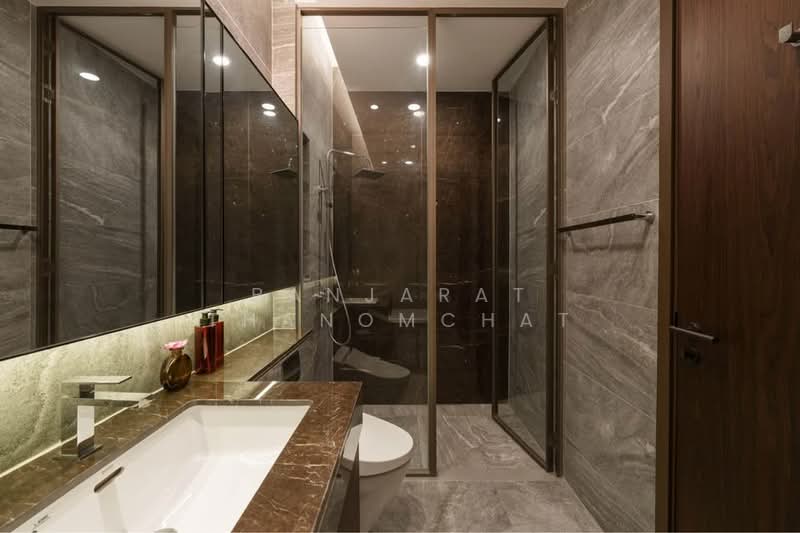 The Esse Sukhumvit 36, Bangkok, Soi Sukhumvit 36, Sukhumvit Road, Phra Kanong, Khlong Toei, Bangkok, 1 Bedroom, 38 sqm, Condo For Rent, by Banjarat Thanomchat, 500376239 - DDproperty.com