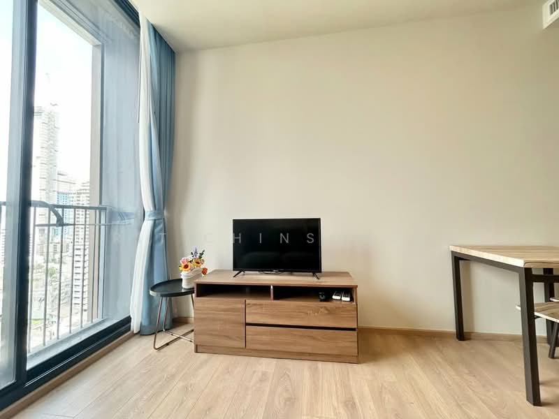 Noble Around Sukhumvit 33, Bangkok, 17 Soi Sukhumvit 33, Khlong Tan Nua, Watthana, Bangkok, 1 Bedroom, 35 sqm, Condo For Rent, by Tarit Chinsomboon, 500376282 - DDproperty.com