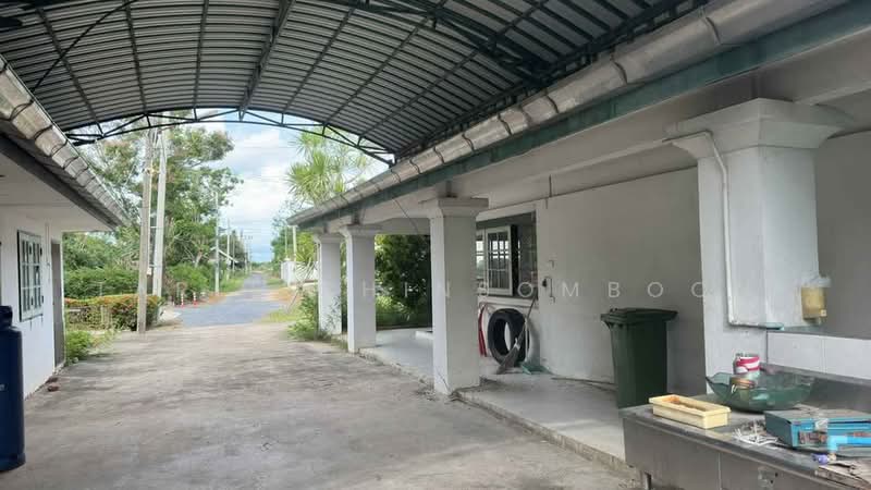 4-BR House, Bangkok, Khlong Sip, Nong Chok, Bangkok, 4 Bedrooms, 325 sqm, Single Detached House For Sale, by Tarit Chinsomboon, 500376305 - DDproperty.com