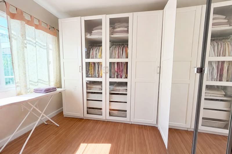 ขายบ้านเดี่ยว 2 ชั้น หมู่บ้านมัณฑนา อ่อนนุช–วงแหวน 3 หลังริม ใกล้เมกาบางนาและสนามบินสุวรรณภูมิ, กรุงเทพ, คู่ขนานกาญจนาภิเษก, ดอกไม้, ประเวศ, กรุงเทพ, 190 ตร.ม., บ้านเดี่ยว ขาย, โดย สง่าชัย ไทรทองคำ, 500376311 - DDproperty.com