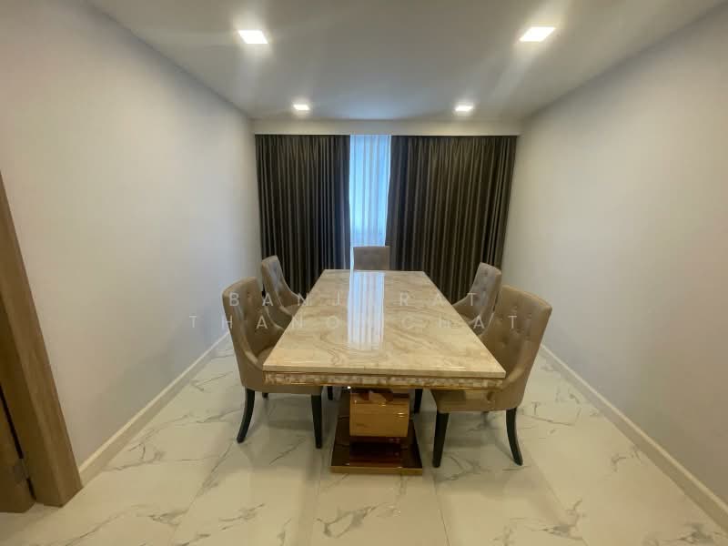 President Park Sukhumvit 24, Bangkok, 99 Sukhumvit 24 Alley, Khlongtoei Nua, Watthana, Bangkok, 3 Bedrooms, 223 sqm, Condo For Rent, by Banjarat Thanomchat, 500376328 - DDproperty.com