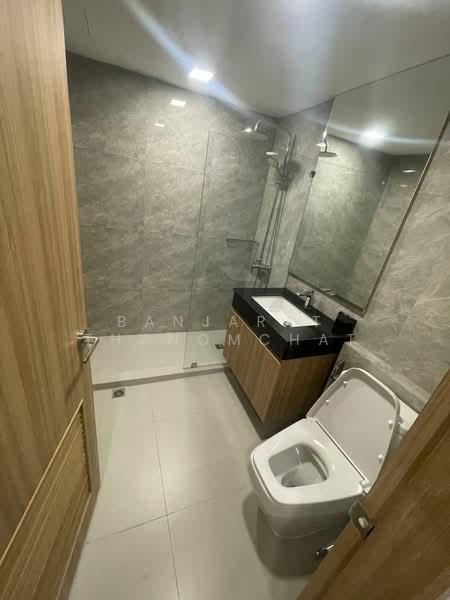 President Park Sukhumvit 24, Bangkok, 99 Sukhumvit 24 Alley, Khlongtoei Nua, Watthana, Bangkok, 3 Bedrooms, 223 sqm, Condo For Rent, by Banjarat Thanomchat, 500376328 - DDproperty.com