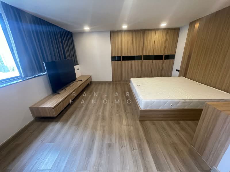 President Park Sukhumvit 24, Bangkok, 99 Sukhumvit 24 Alley, Khlongtoei Nua, Watthana, Bangkok, 3 Bedrooms, 223 sqm, Condo For Rent, by Banjarat Thanomchat, 500376328 - DDproperty.com