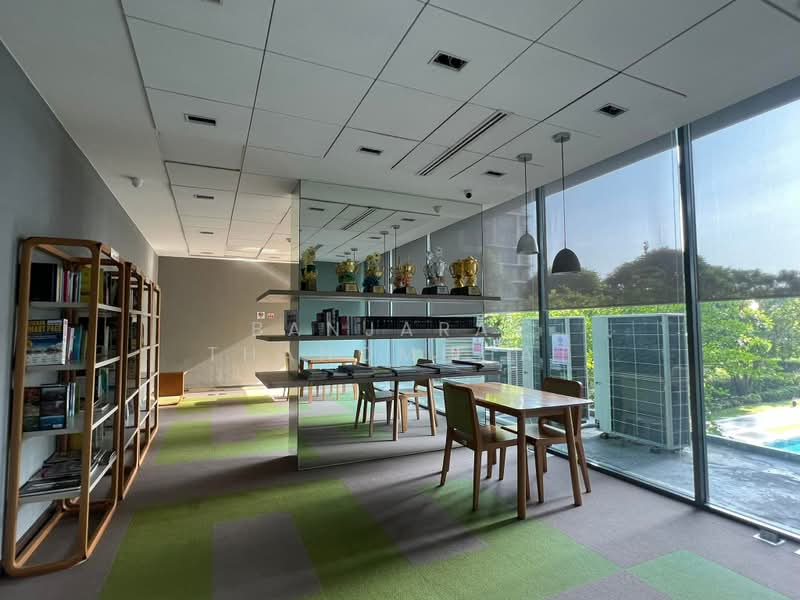 IDEO MOBI Sukhumvit 81, Bangkok, 2097 Sukhumvit Road, Bang Chak, Phra Khanong, Bangkok, 1 Bedroom, 30 sqm, Condo For Rent, by Banjarat Thanomchat, 500376334 - DDproperty.com