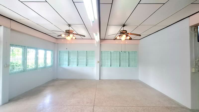 บ้านเดี่ยวพร้อมที่ดินโพน ร้อยเอ็ด, ร้อยเอ็ด, แว้ง, โพนทอง, ร้อยเอ็ด, 150 ตร.ม., บ้านเดี่ยว ขาย, โดย The Best Property ทองใบ, 500376361 - DDproperty.com
