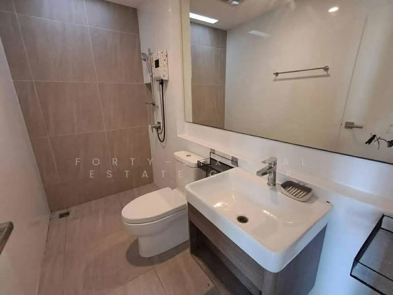 Baan Klang Muang Ladprao 101 Station, Bangkok, Soi Ladprao 101 Yeak 42, Khlong Chan, Bang Kapi, Bangkok, 4 Bedrooms, 167 sqm, Single Detached House For Rent, by Forty-Six Real Estate Group, 500376391 - DDproperty.com
