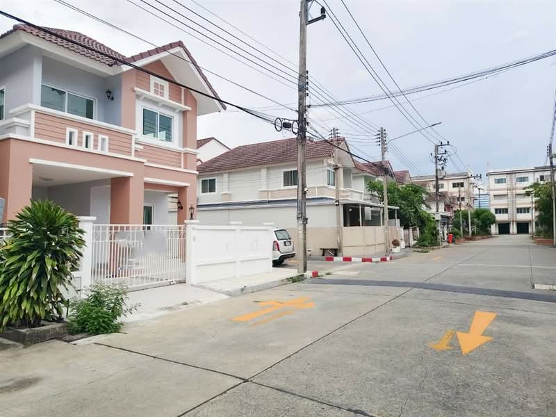 เสนา วิลล่า ลำลูกกา-คลองสอง, Pathum Thani, ถนนพหลโยธิน, Khu Khot, Lam Luk Ka, Pathum Thani, 3 Bedrooms, 150 sqm, Semi-Detached House (Twin House) For Sale, by คุณ ปั่น อินทะอุ่นวงศ์ (ปั่น), 500376515 - DDproperty.com
