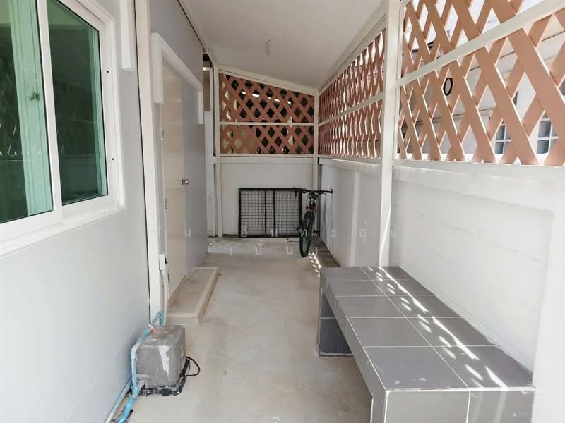 เสนา วิลล่า ลำลูกกา-คลองสอง, Pathum Thani, ถนนพหลโยธิน, Khu Khot, Lam Luk Ka, Pathum Thani, 3 Bedrooms, 150 sqm, Semi-Detached House (Twin House) For Sale, by คุณ ปั่น อินทะอุ่นวงศ์ (ปั่น), 500376515 - DDproperty.com