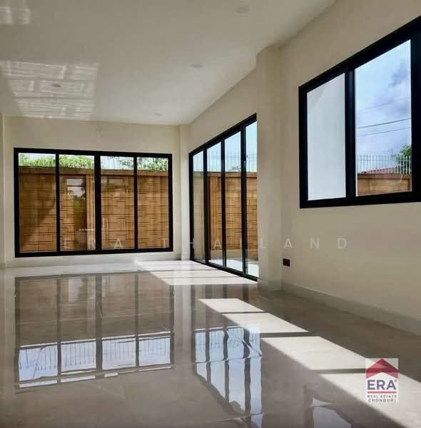 ไพรเวท33 (Private 33), Chon Buri (Pattaya), Ban Suan, Muang Chon Buri, Chon Buri (Pattaya), 3 Bedrooms, 256 sqm, Single Detached House For Sale, by ERA Thailand, 500376521 - DDproperty.com