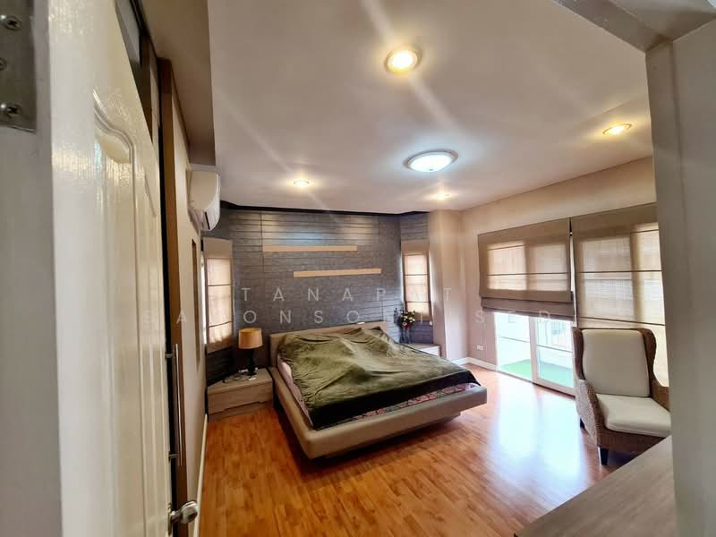 3-BR House, Bangkok, Suan Luang, Bangkok, 3 Bedrooms, 220 sqm, Single Detached House For Rent, by Tanapat Sakonsontised, 500376547 - DDproperty.com