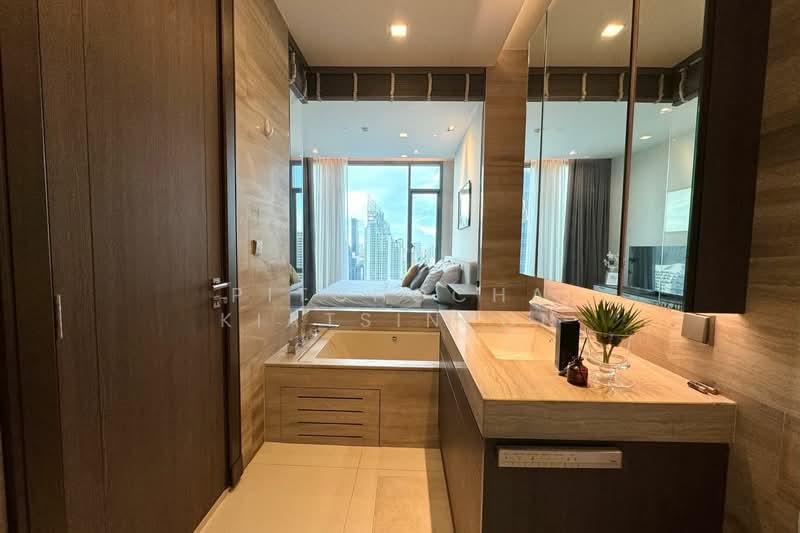 Q1 Sukhumvit, Bangkok, 1 Sukhumvit Road, Khlong Toei, Bangkok, 2 Bedrooms, 92 sqm, Condo For Rent, by Pitchocha Kiatsinpon, 500376589 - DDproperty.com