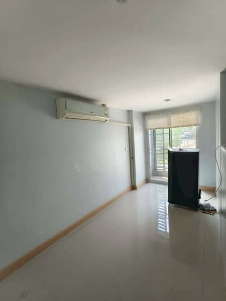 พี.เอ็ม.คอนโดมิเนียม, นครราชสีมา, 88 หมู่ 15 ถ.มิตรภาพ, สูงเนิน, นครราชสีมา, 33 ตร.ม., คอนโด ขาย, โดย คุณแจม, 500376667 - DDproperty.com