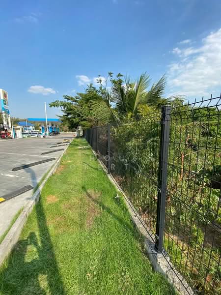 Beautiful land for sale, next to PTT gas station, 9 kilometers from Sriracha, Chon Buri (Pattaya), Surasak, Si Racha, Chon Buri (Pattaya), , 2,680 sqm, Land For Sale, by A House Property Co.,Ltd., 500376672 - DDproperty.com