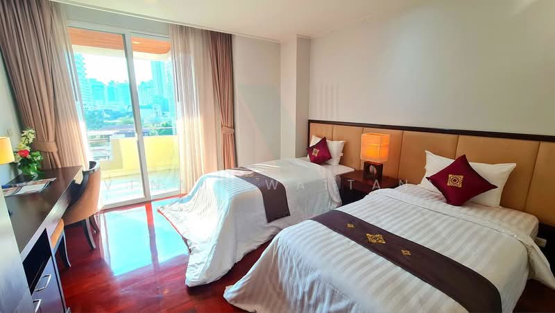 Piyathip Place, Bangkok, 24 Soi Prommitr, Khlong Tan Nua, Watthana, Bangkok, 2 Bedrooms, 160 sqm, Apartment For Rent, by Vinai Wattana, 500376688 - DDproperty.com