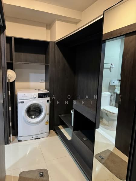 XT Huaikhwang, Bangkok, 244 Ratchadaphisek Road, Huai Khwang, Bangkok, 1 Bedroom, 35 sqm, Condo For Rent, by Hathaichanok Saenset, 500376704 - DDproperty.com