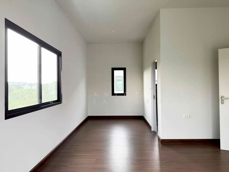 4-BR House, Bangkok, Praborommaharatchawang, Phra Nakhon, Bangkok, 4 Bedrooms, 215 sqm, Single Detached House For Sale, by Sanick Sawaisanyakorn, 500376725 - DDproperty.com
