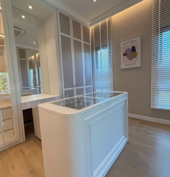 Narinsiri Krungthep Kreetha, Bangkok, Saphan Sung, Bangkok, 4 Bedrooms, 330 sqm, Single Detached House For Rent, by Sanick Sawaisanyakorn, 500376773 - DDproperty.com