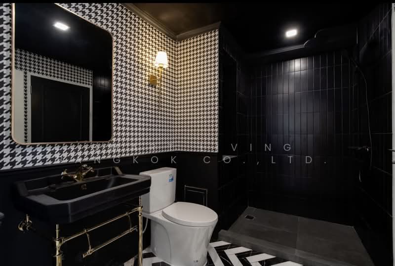 Supalai Place Sukhumvit 39, Bangkok, 175-179 Soi Sukhumvit 39 Sukhumvit Road, Khlong Tan Nua, Watthana, Bangkok, 4 Bedrooms, 338 sqm, Condo For Sale, by Smart Living Bangkok Co.,Ltd., 500376850 - DDproperty.com