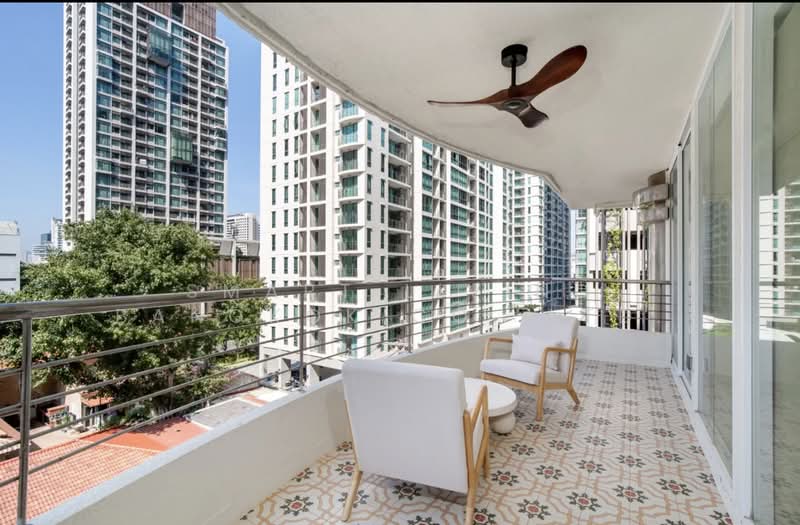 Supalai Place Sukhumvit 39, Bangkok, 175-179 Soi Sukhumvit 39 Sukhumvit Road, Khlong Tan Nua, Watthana, Bangkok, 4 Bedrooms, 338 sqm, Condo For Sale, by Smart Living Bangkok Co.,Ltd., 500376850 - DDproperty.com