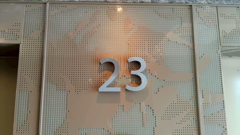 Thru Thonglor, Bangkok, Petchaburi Road, Bang Kapi, Huai Khwang, Bangkok, 2 Bedrooms, 62 sqm, Condo For Sale, by คุณแจม, 500376863 - DDproperty.com