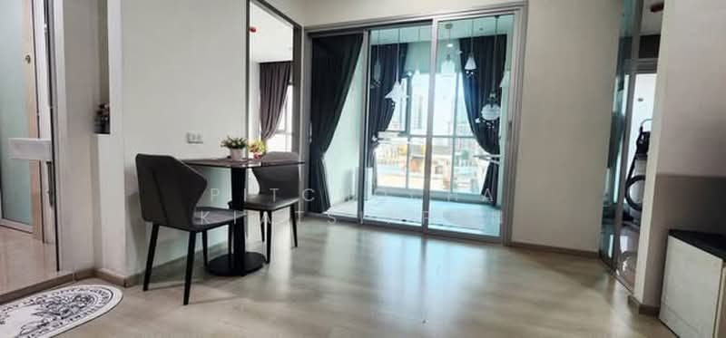Life Ratchadapisek, Bangkok, 279 Ratchadapisaek Road, Huai Khwang, Bangkok, 2 Bedrooms, 43 sqm, Condo For Rent, by Pitchocha Kiatsinpon, 500376884 - DDproperty.com