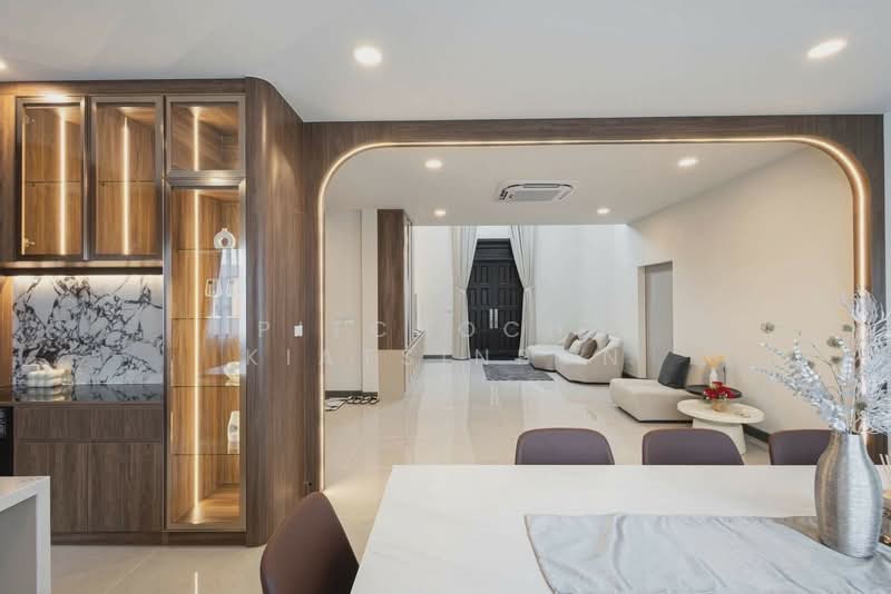 undefined, Bangkok, Sam Wa Tawan Tok, Khlong Sam Wa, Bangkok, 4 Bedrooms, 390 sqm, Single Detached House For Rent, by Pitchocha Kiatsinpon, 500376891 - DDproperty.com
