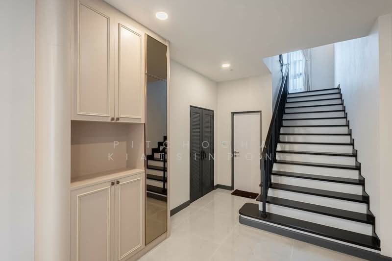 undefined, Bangkok, Sam Wa Tawan Tok, Khlong Sam Wa, Bangkok, 4 Bedrooms, 390 sqm, Single Detached House For Rent, by Pitchocha Kiatsinpon, 500376891 - DDproperty.com