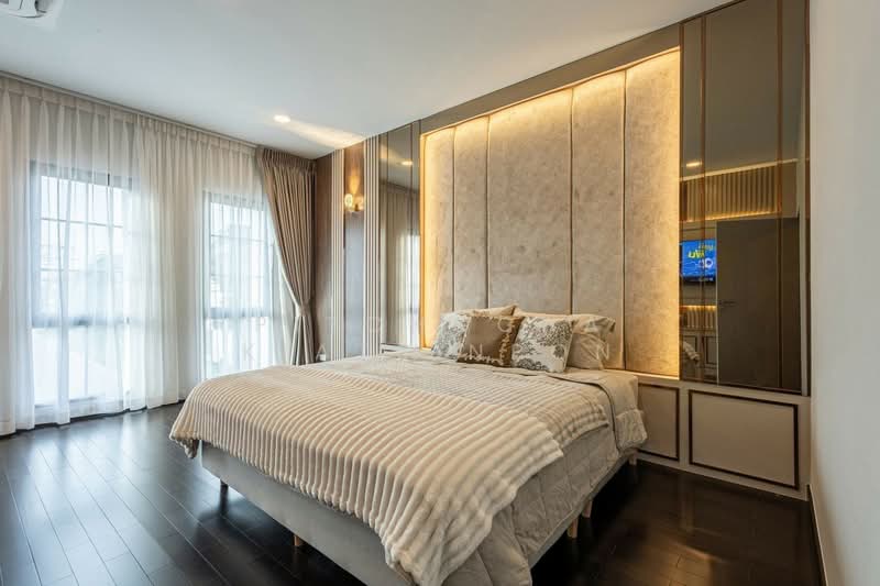 undefined, Bangkok, Sam Wa Tawan Tok, Khlong Sam Wa, Bangkok, 4 Bedrooms, 390 sqm, Single Detached House For Rent, by Pitchocha Kiatsinpon, 500376891 - DDproperty.com
