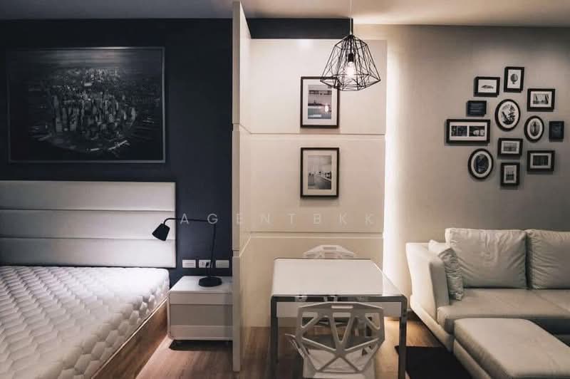 Urbano Absolute Sathon-Taksin, Bangkok, 345 Charoen Nakhon 14/2 Alley, Khlong Ton Sai, Khlong San, Bangkok, Studio, 30 sqm, Condo For Rent, by Agentbkk, 500376991 - DDproperty.com