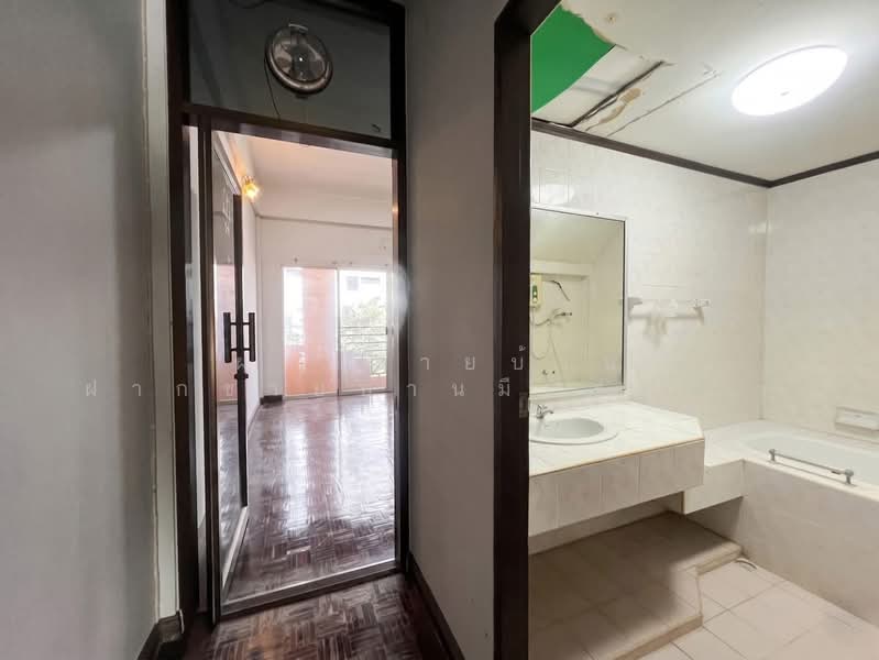 Sammakon Ramkhamhaeng, Bangkok, Ramkhamhaeng Road, Saphan Sung, Bangkok, 3 Bedrooms, 190 sqm, Townhouse For Sale, by ฝากขายบ้าน ฝากขายบ้านมือสอง ฝากขายอสัง Realty HuB, 500377035 - DDproperty.com
