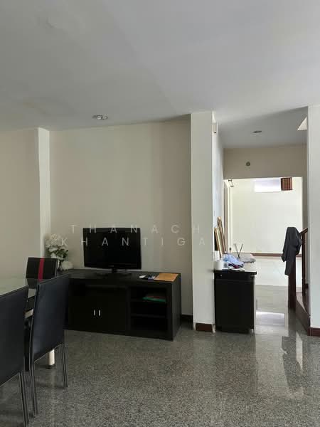 Lalin Greenville Rama 9-Onnuch-Suvannabhumi, Bangkok, Soi Lalin Greenville, Prawet, Bangkok, 3 Bedrooms, 180 sqm, Single Detached House For Rent, by Thanachot Khantigamongun, 500377102 - DDproperty.com
