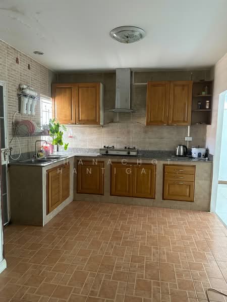 Lalin Greenville Rama 9-Onnuch-Suvannabhumi, Bangkok, Soi Lalin Greenville, Prawet, Bangkok, 3 Bedrooms, 180 sqm, Single Detached House For Rent, by Thanachot Khantigamongun, 500377102 - DDproperty.com