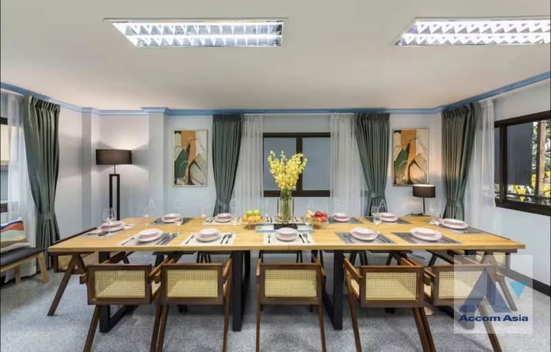 4 Bedrooms House for Rent in Ploenchit, Bangkok near BTS Chitlom, Bangkok, Khlong Tan Nua, Watthana, Bangkok, 4 Bedrooms, 308 sqm, Single Detached House For Rent, by Accom Asia, 500377148 - DDproperty.com