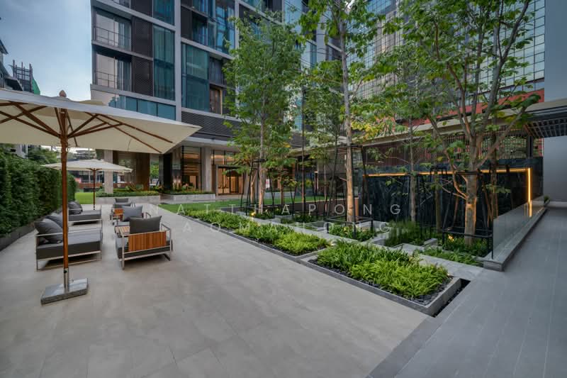 28 Chidlom, Bangkok, 28 Chit Lom Alley, Lumphini, Pathum Wan, Bangkok, 1 Bedroom, 45 sqm, Condo For Rent, by Natthapong Laomahong, 500377417 - DDproperty.com