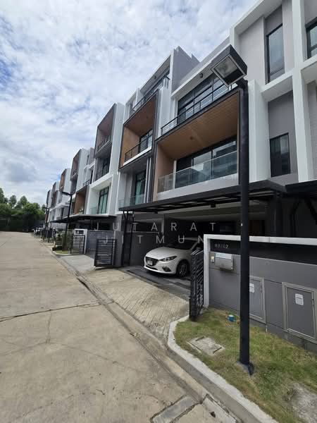 Nirvana Define Srinakarin-Rama 9, Bangkok, Srinakarin - Rom Klao Road, Saphan Sung, Bangkok, 3 Bedrooms, 190 sqm, Townhouse For Sale, by Jutarat Jitmun, 500377535 - DDproperty.com