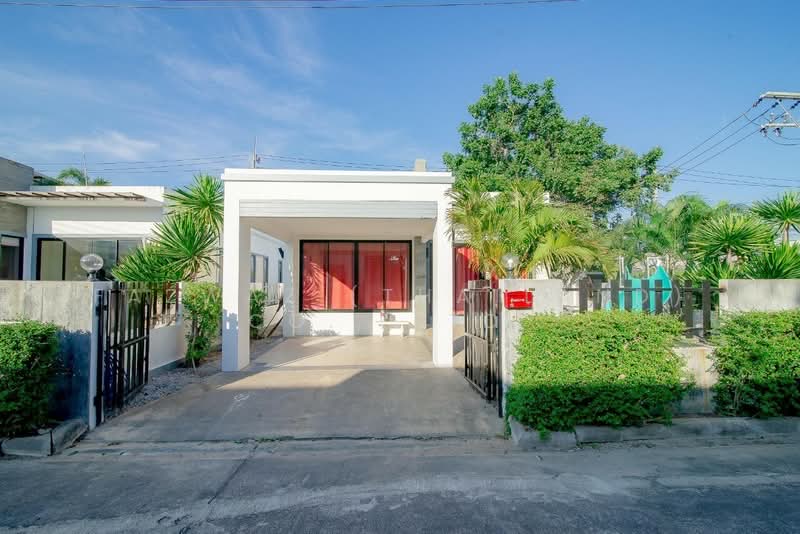 Rare 2BR Villa for Sale at Salapa Village Hua Hin City Investment, Prachuap Khiri Khan, Hua Hin, Prachuap Khiri Khan, 2 Bedrooms, 120 sqm, Villa For Sale, by Fazwaz (Thailand) Co., Ltd., 500377584 - DDproperty.com