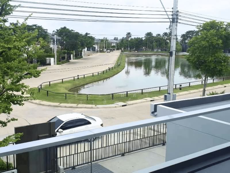 Mantana Westgate : มัณฑนา เวสต์เกต, นนทบุรี, ถนนกาญจนาภิเษก, บางรักพัฒนา, บางบัวทอง, นนทบุรี, 286 ตร.ม., บ้านเดี่ยว ขาย, โดย จิระเมศร์ วราสิทธิ์สิริ, 500377588 - ทะเลสาบหน้าบ้าน - DDproperty.com