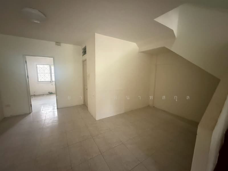 ลาดพร้าว80แยก16, Bangkok, Wang Thonglang, Bangkok, 4 Bedrooms, 137 sqm, Townhouse For Rent, by วรัทยา สีหนาทสกุล, 500377595 - DDproperty.com