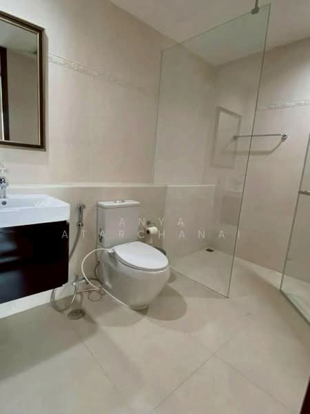 Tai Ping Towers, Bangkok, 582 Soi Sukhumvit 63, Khlong Tan Nua, Watthana, Bangkok, 4 Bedrooms, 252 sqm, Condo For Rent, by Anya Atarchanai, 500377885 - DDproperty.com